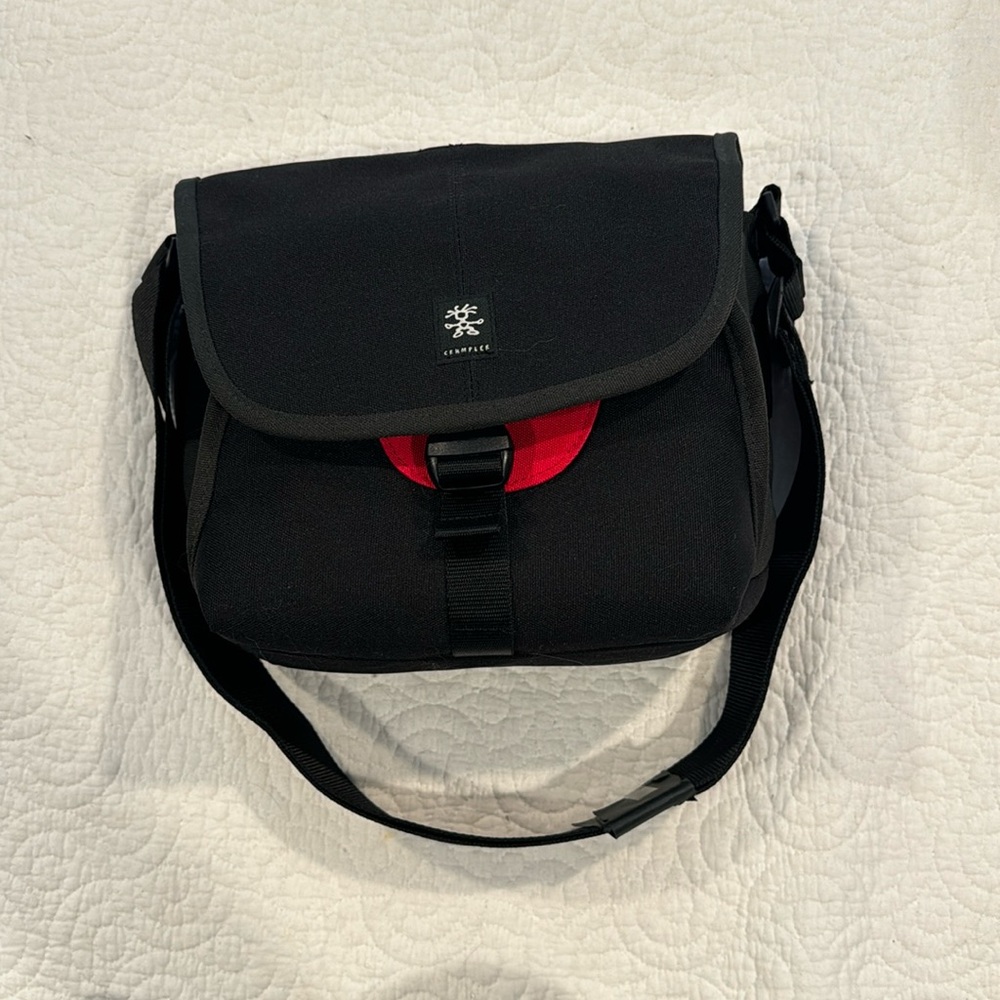 Crumple 5 million dollar home camera bag